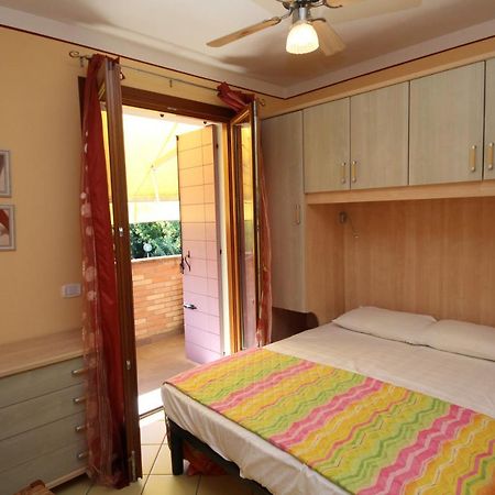 Residence Sole E Mare Appartamenti ロゾリーナ・マーレ エクステリア 写真